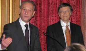 Bill Gates r&eacute;duit la fracture num&eacute;rique &agrave; Paris