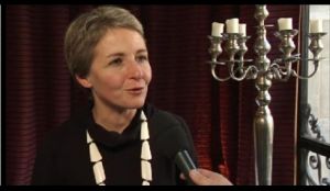 Laure de la Raudi&egrave;re (UMP) : le Grand Emprunt apportera 4,5 MdE pour le num&eacute;rique et 6 MdE pour les PME innovantes
