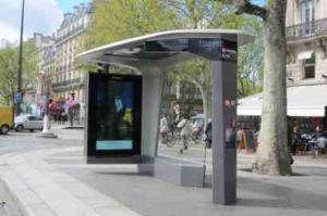La ville de Paris expérimente le mobilier urbain interactif